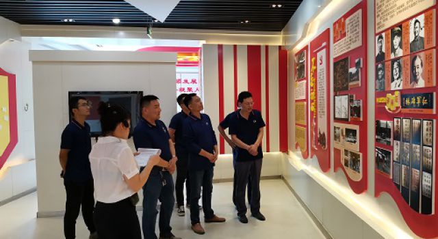 为庆祝建党99周年, 九绵高速JL8总监办根据二公司安排深入开展“七一”系列活动，通过开展一次党课、参观党员活动中心，用实际行动纪念庆祝建党99周年