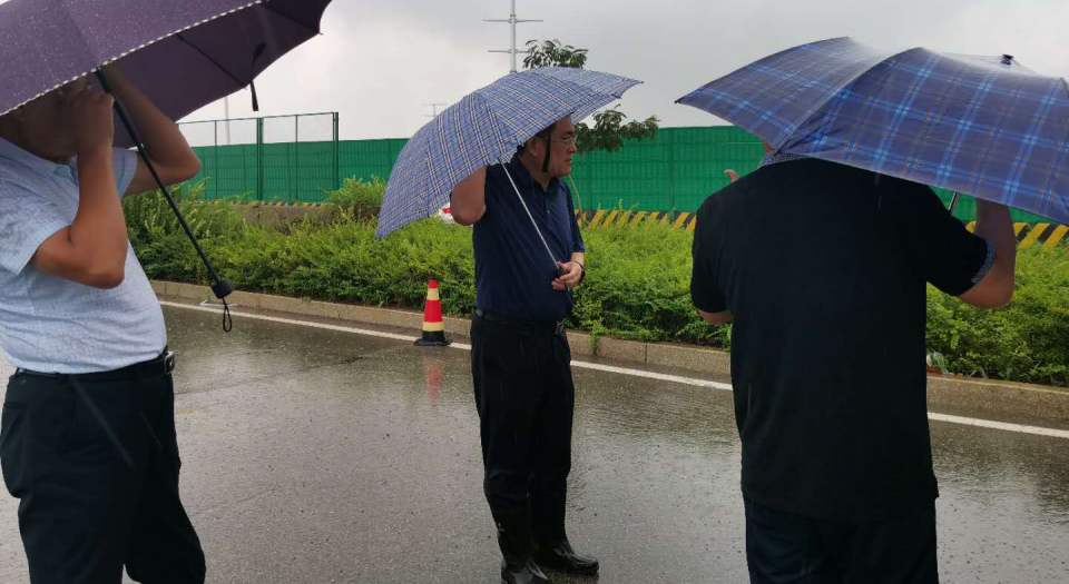 日照市岚山区与市区连接线三期（厦门路南延）工程加强防汛工作