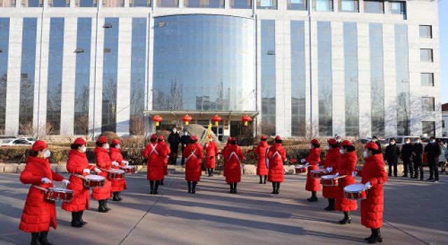 锣鼓喧天喜迎员工、东泰咨询开工大吉！