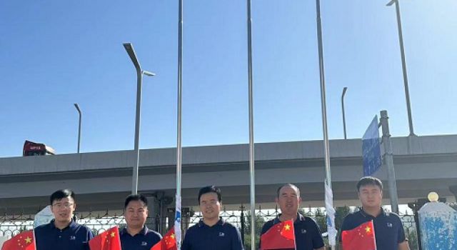 月圆之夜，国庆同辉