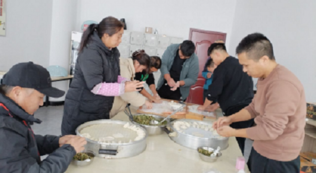 安鹤项目总监办迎冬至包饺子