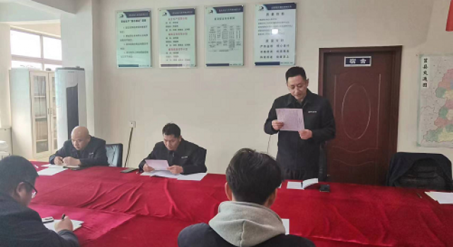 诵读红色经典、传承红色基因